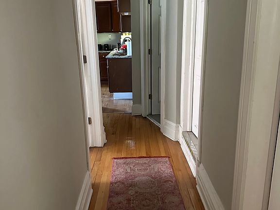 5th image of 2620 N Wilton Ave APT 2