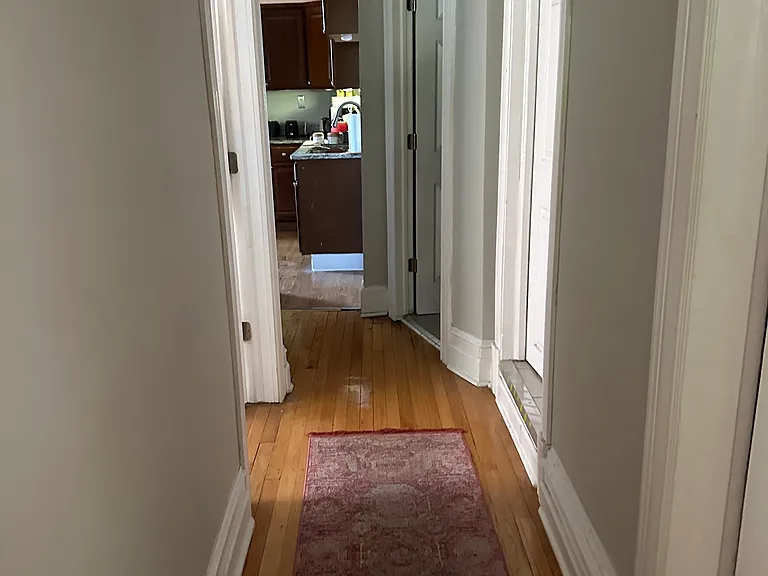2620 N Wilton Ave #2 — Photo 5