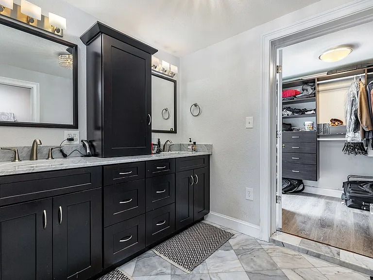 4116 W Leona St — Photo 10