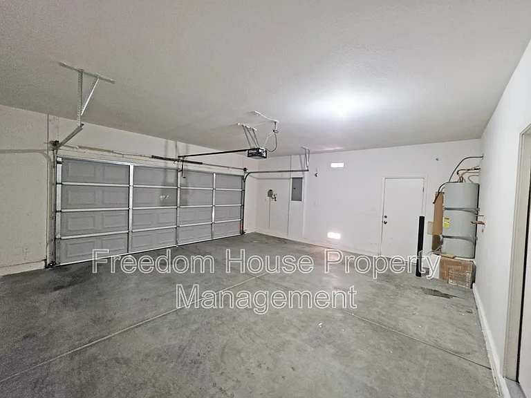 6451 Goodale St — Photo 43