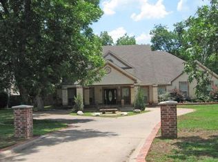 120 Pecan Valley Dr, Bullard, TX 75757
