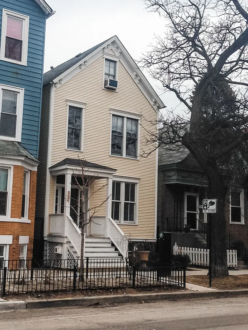 3 bed, 2.0 bath, $6,500 — Photo 1