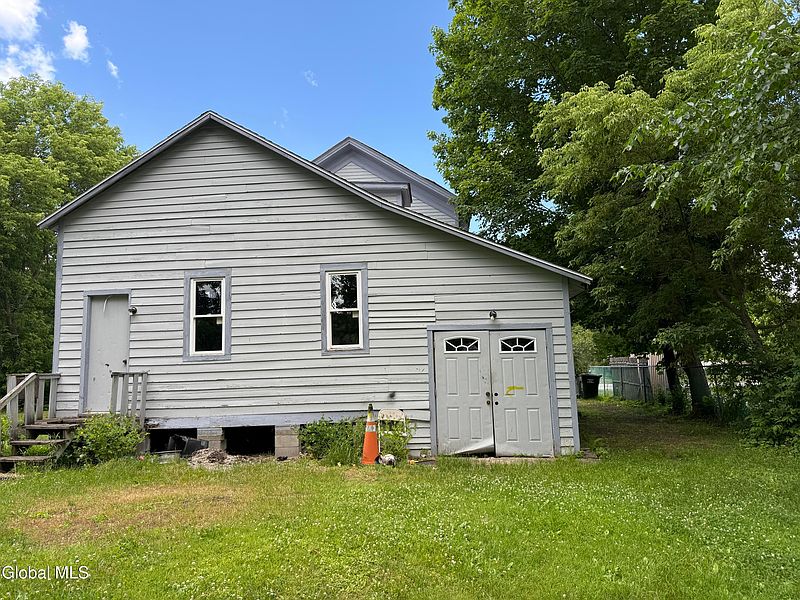 3rd image of 321 S Main Street