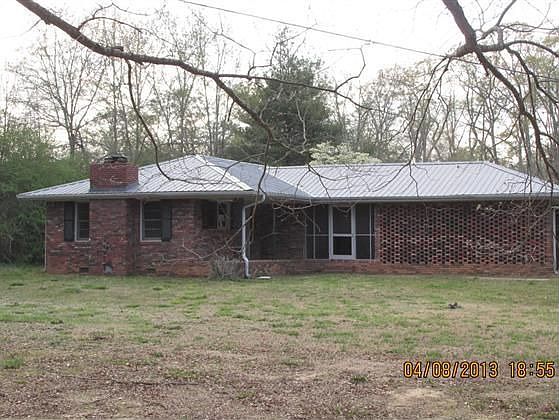 2nd image of 2390 Ike Stone Rd