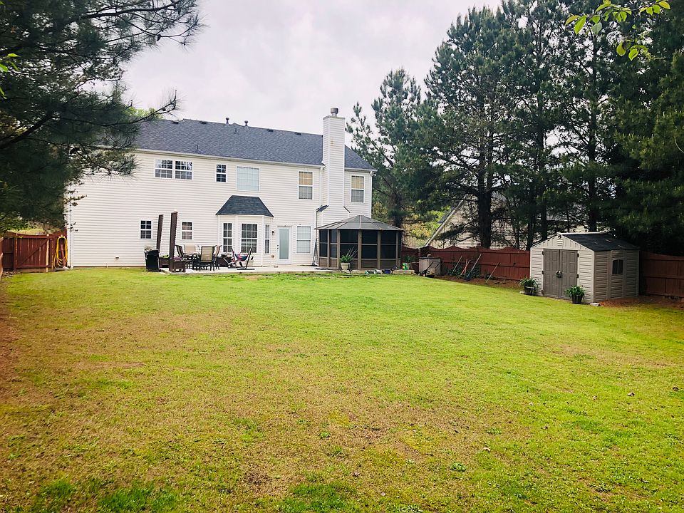 2nd image of 1935 Barnett West Ct
