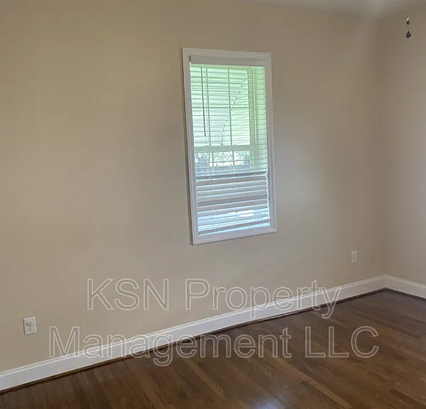 1509 Ott St — Photo 10