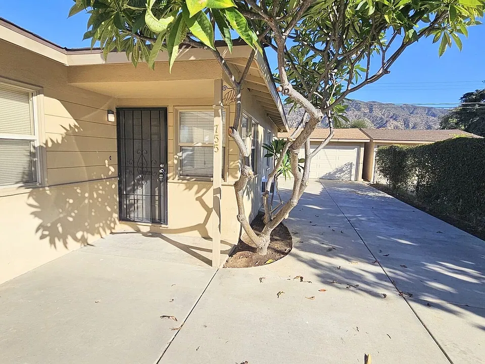 755 W Foothill Blvd