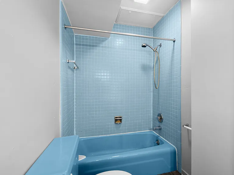 600 W Michigan Ave #8 — Photo 11