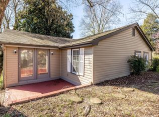 800 W 3rd Ave, Lenoir City, TN 37771