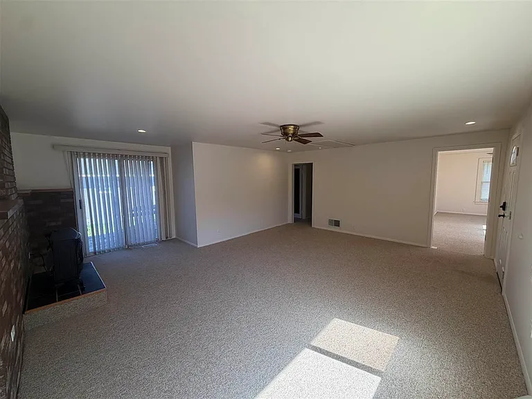 1104 Bridge St #A — Photo 4