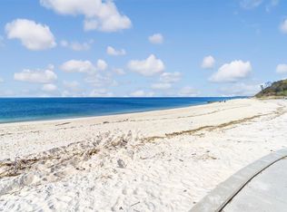 705 Sound Shore Rd, Riverhead, NY 11901