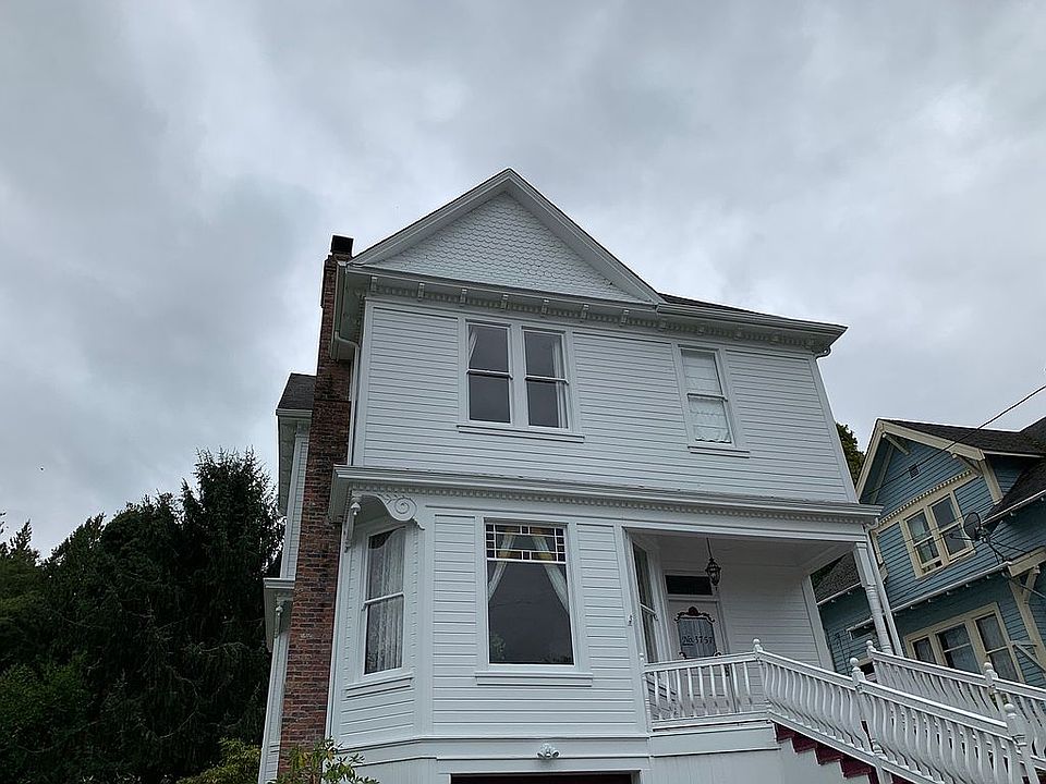 2nd image of 3757 Grand Ave