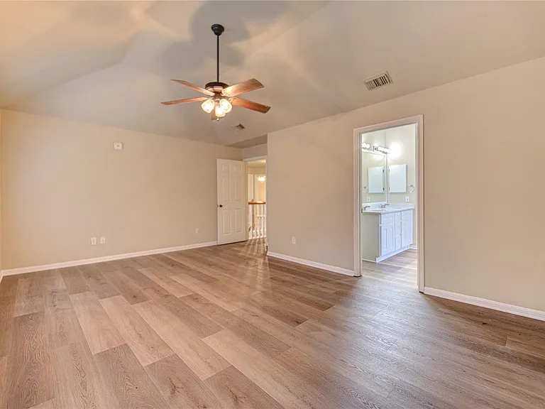138 W New Meadows Dr — Photo 36