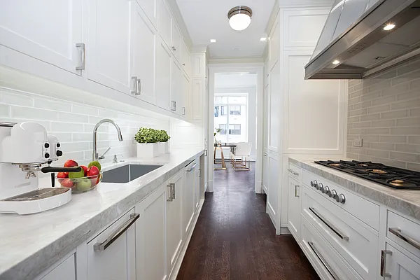 Rented by Compass | media 21