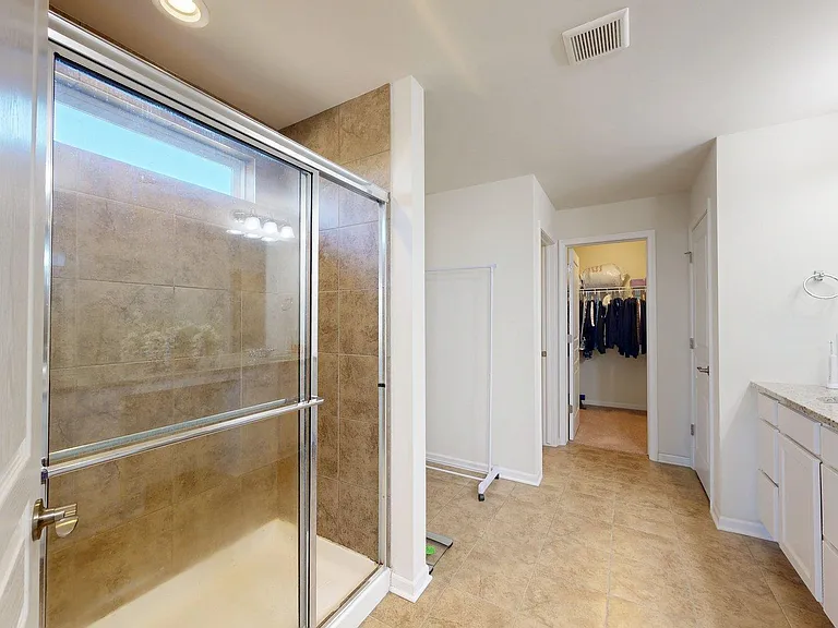 2901 Dillon Dr — Photo 13