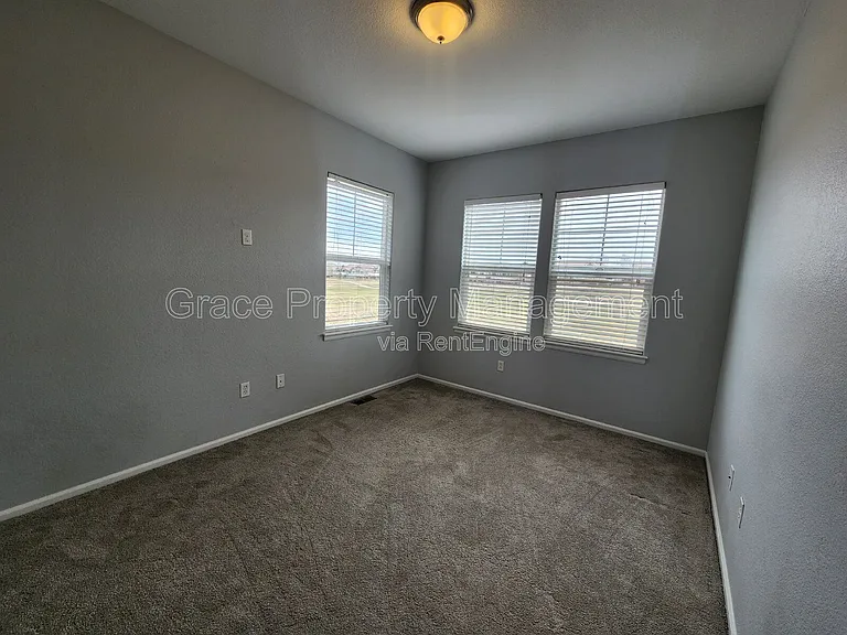 1969 Fairway Pointe Dr — Photo 10