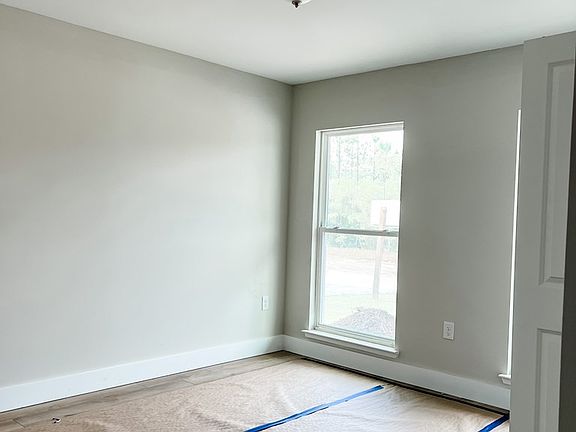 2nd image of 282 Cove Ln