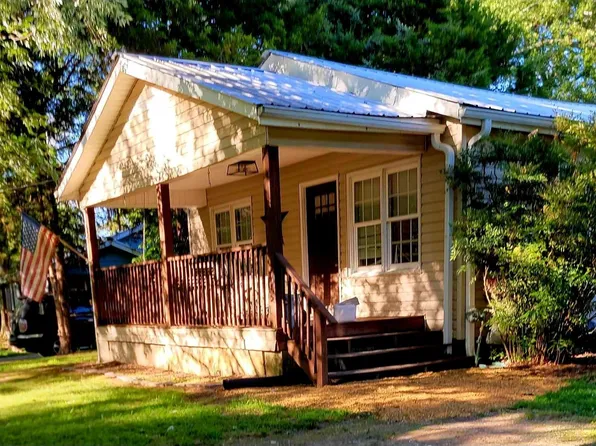 247 6th St SE, Arab, AL 35016