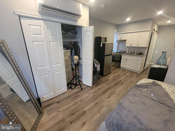2nd image of 4238 W Girard Ave