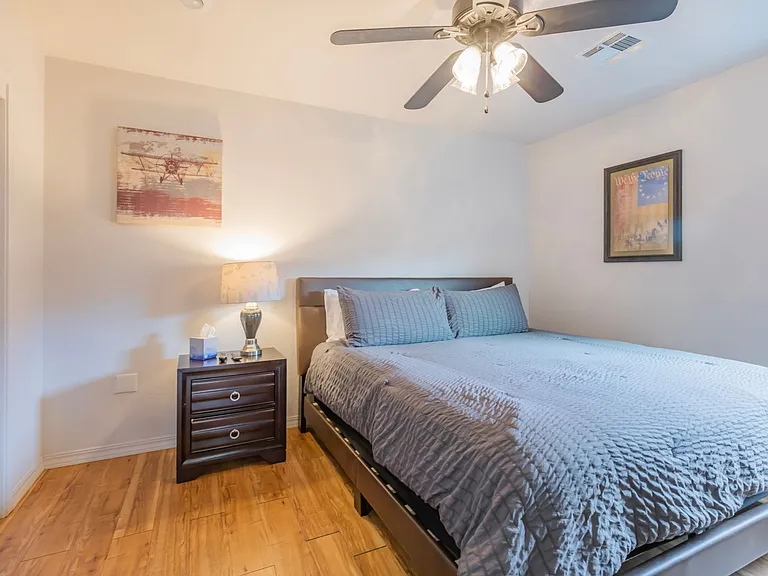 800 Sherwood Dr — Photo 10