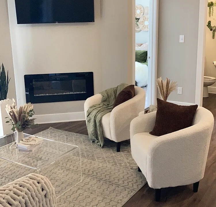 456 English Commons Dr