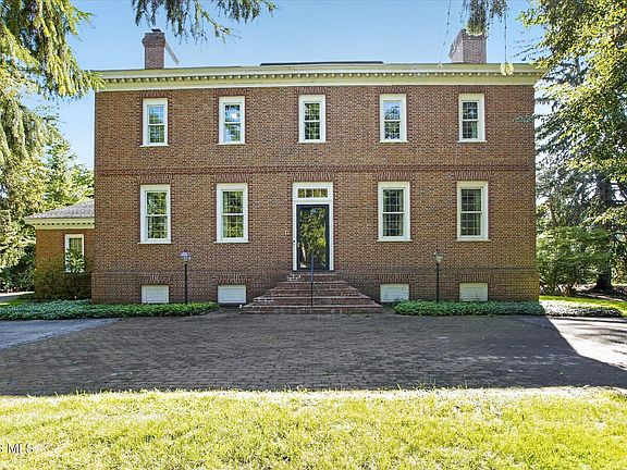 3rd image of 4544 Brookside Rd