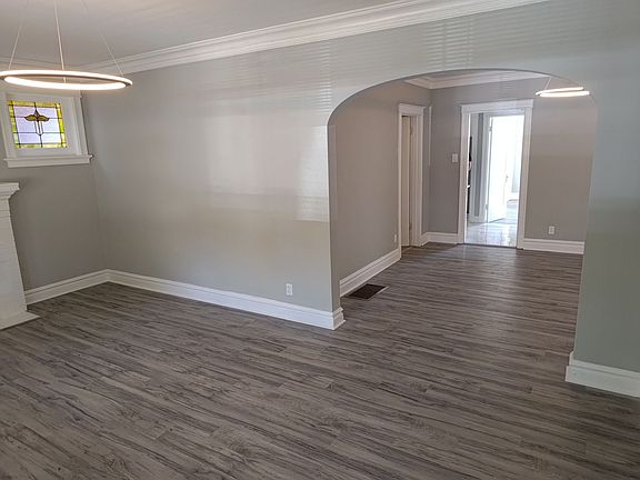 3rd image of 4990 Tholozan Ave #0
