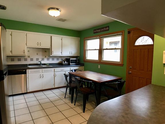 5th image of 1005 Western Ave