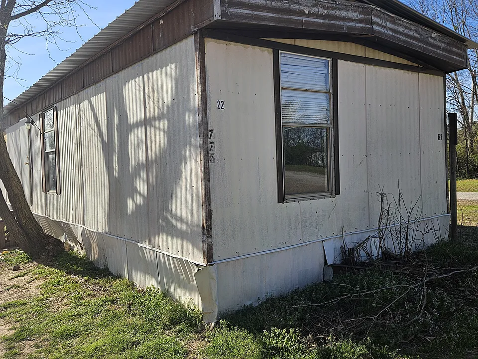 1599 Highway 71 N #22