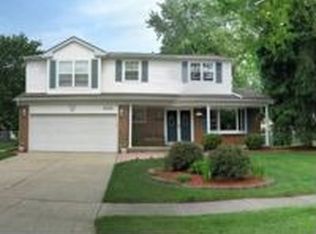 5915 Cliffside Dr, Troy, MI