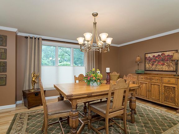 5th image of 28 Periwinkle Ct