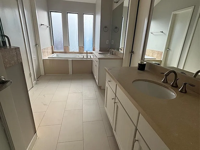 6016 Truro St — Photo 16