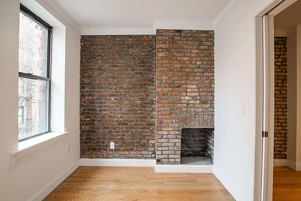 Rented by Nooklyn NYC LLC | media 23