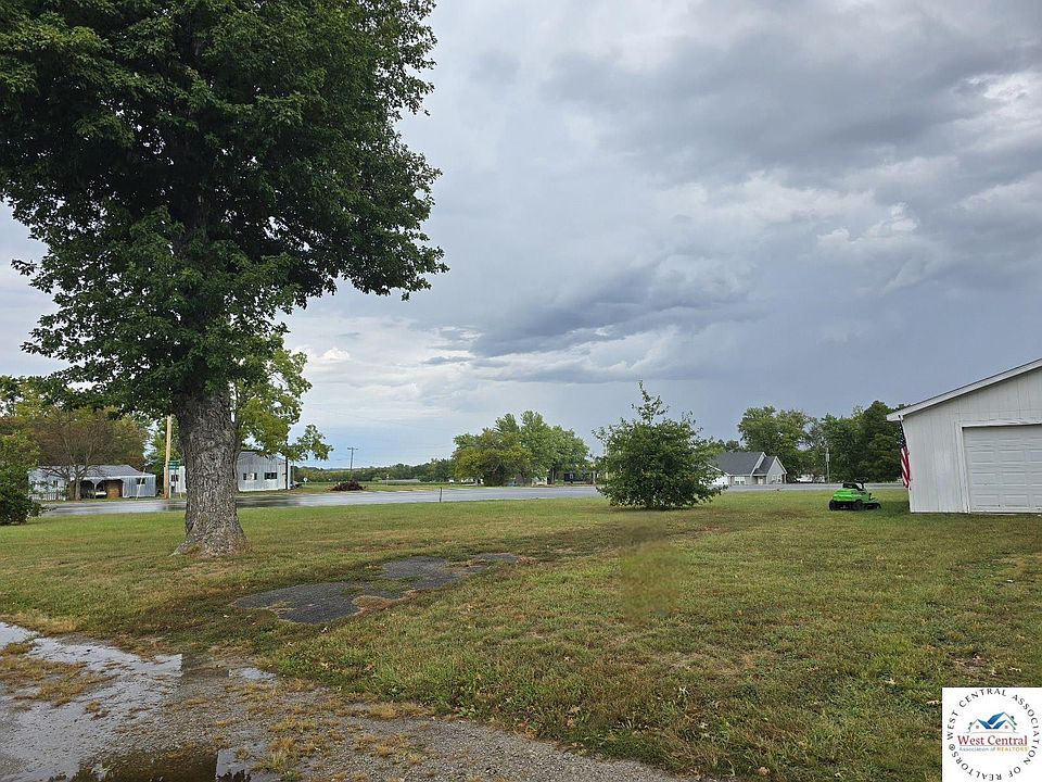 2nd image of 511 N Main St