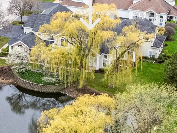 1385 Spencer Ln, Batavia, IL 60510