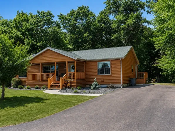 309 Oakbrook Dr, Wisconsin Dells, WI 53965
