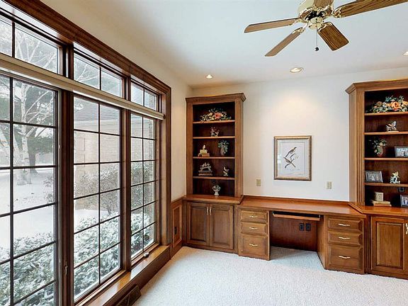 4th image of 1511 Bradbury Ct