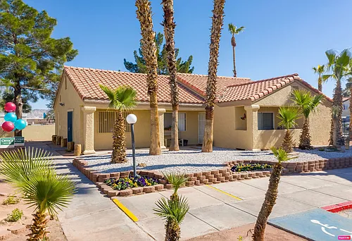 Santa Fe Apartments Photo 1