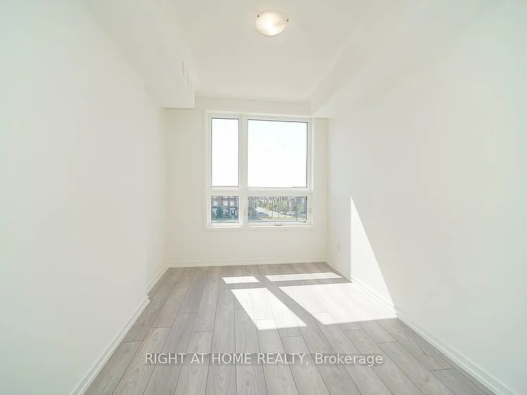 11 Lytham Green Cir #11 — Photo 35