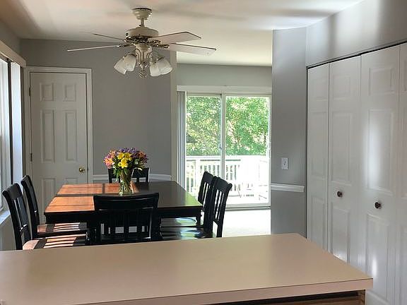 4th image of 316 N Crooked Lake Ln
