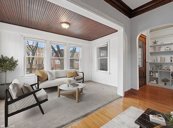 3rd image of 5359 W Berenice Ave #1