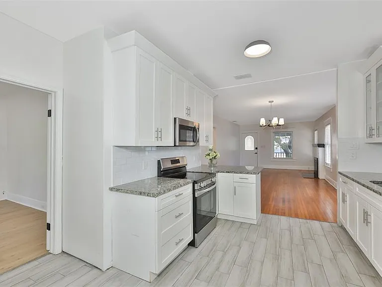 902 W Columbus Dr — Photo 10