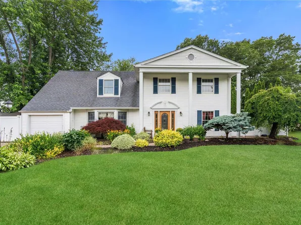 253 Thunder Road, Holbrook, NY 11741