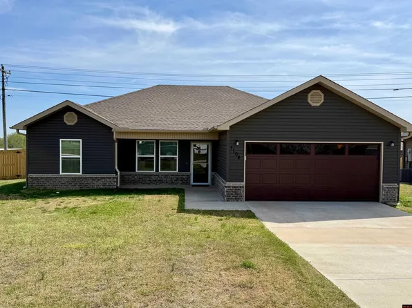 1104 Ozark Ave, Mountain Home, AR 72653