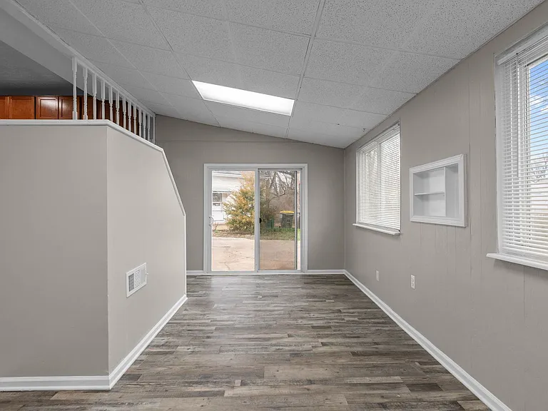 10518 Gretna Cir — Photo 14