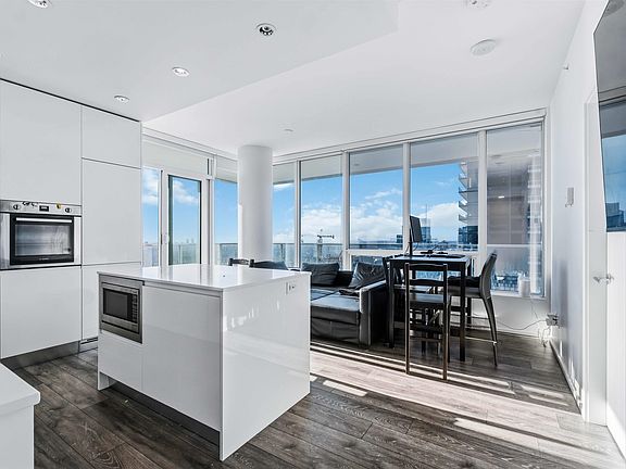 4th image of 4650 Brentwood Blvd #4805