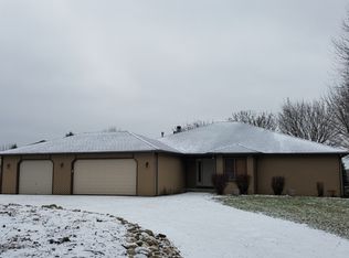 26901 W Wilmot Rd, Antioch, IL 60002