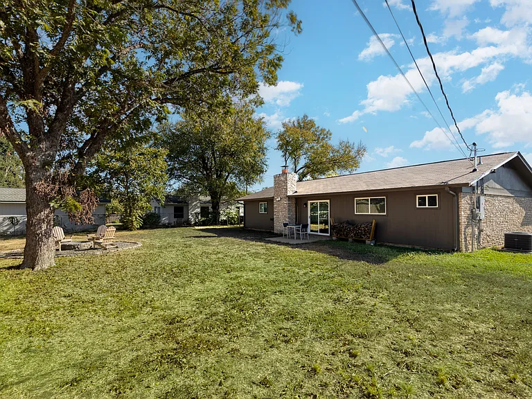 808 Floradale Dr — Photo 25