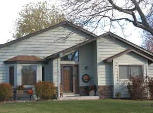 4025 154th Ct W, Rosemount, MN 55068