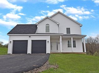 17 Deer Mdw, East Hampton, CT 06424